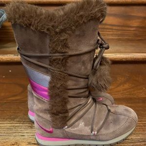 Nike winter boots